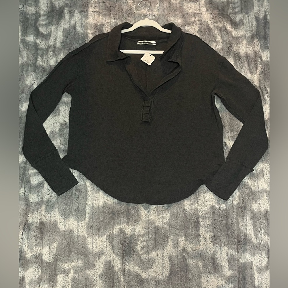 We The Free Anakin Thermal Top Black Size Medium Oversized Long Sleeve - Picture 2 of 8